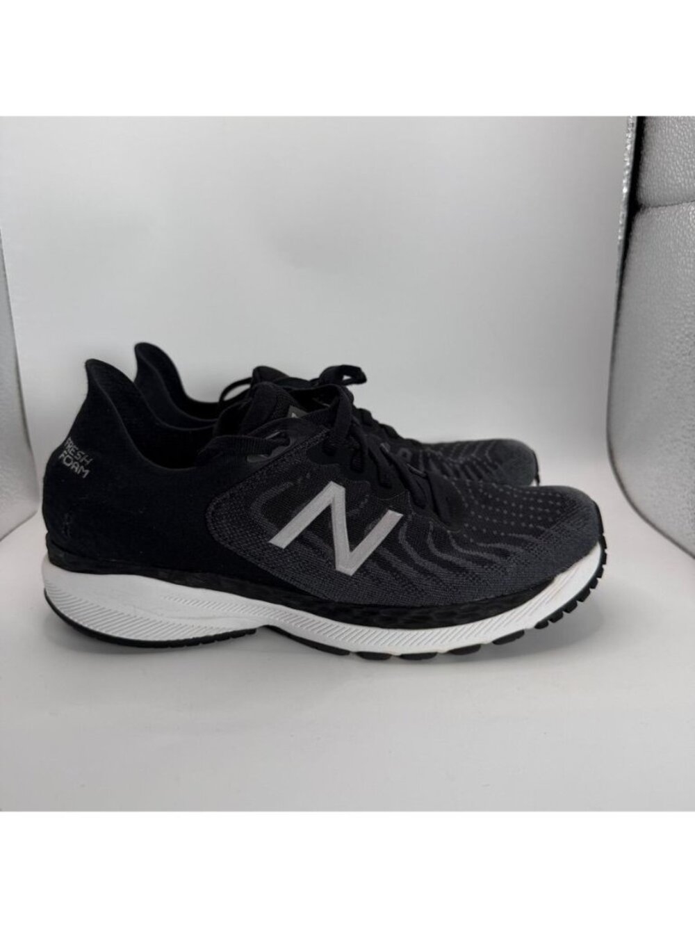 New Balance Fresh Foam 860v11 Running Shoes Women Size 6.5 D Black White Mesh